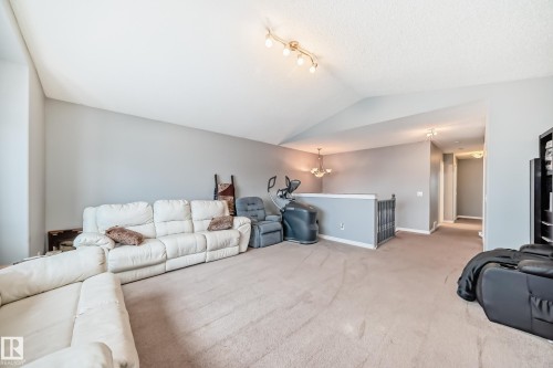 4713 190A Street, Edmonton, AB - Indoor Photo Showing Other Room