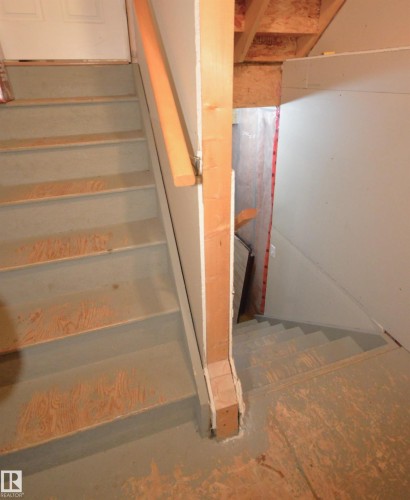 4713 190A Street, Edmonton, AB - Indoor Photo Showing Other Room