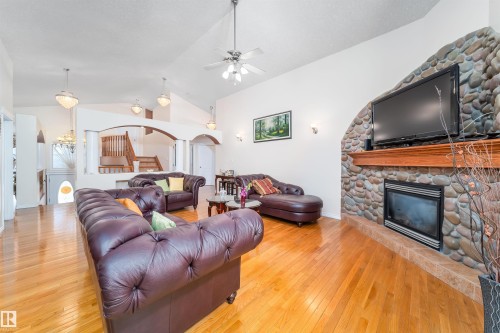 6928 164 Avenue, Edmonton, AB - Indoor Photo Showing Living Room With Fireplace