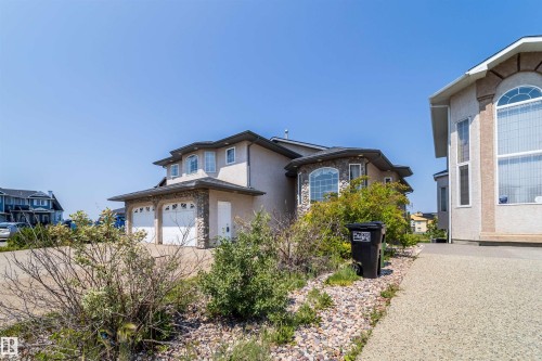 6928 164 Avenue, Edmonton, AB - Outdoor