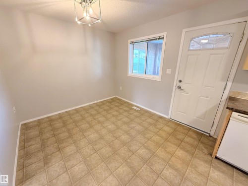 5002 52 Avenue, Calmar, AB - Indoor Photo Showing Other Room