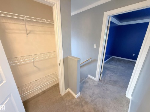 5002 52 Avenue, Calmar, AB - Indoor