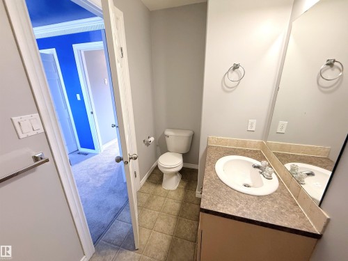 5002 52 Avenue, Calmar, AB - Indoor Photo Showing Bathroom