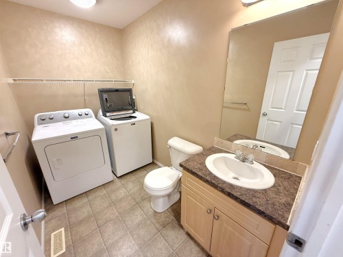 5002 52 Avenue, Calmar, AB - Indoor