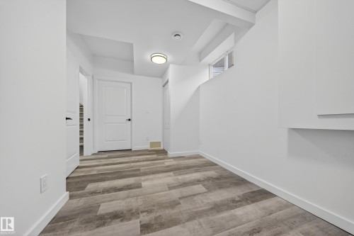 10916 175 Avenue, Edmonton, AB - Indoor Photo Showing Other Room