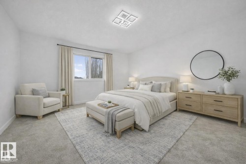 10916 175 Avenue, Edmonton, AB - Indoor Photo Showing Bedroom