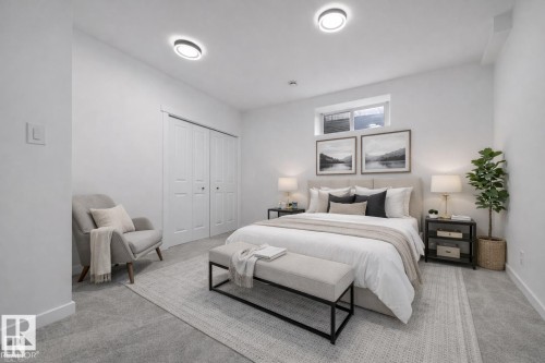 10916 175 Avenue, Edmonton, AB - Indoor Photo Showing Bedroom