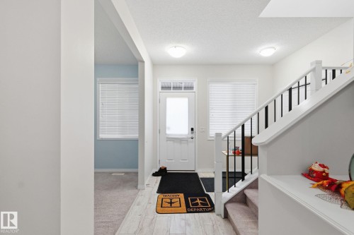 1511 Secord Rd, Edmonton, AB - Indoor Photo Showing Other Room