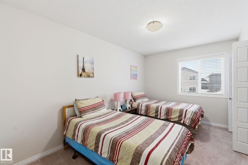 1511 Secord Rd, Edmonton, AB - Indoor Photo Showing Bedroom