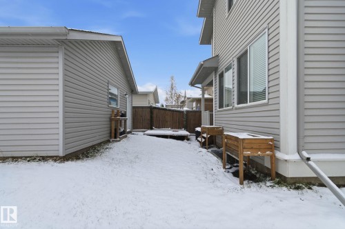 1511 Secord Rd, Edmonton, AB - Outdoor With Exterior