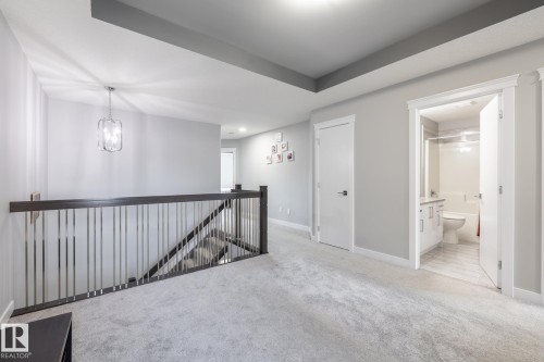 9327 Cooper Bend Bend, Edmonton, AB - Indoor Photo Showing Other Room