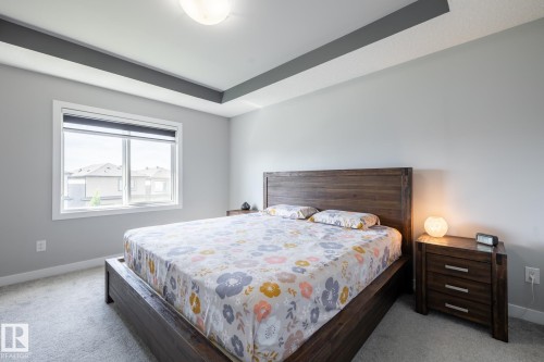 9327 Cooper Bend Bend, Edmonton, AB - Indoor Photo Showing Bedroom