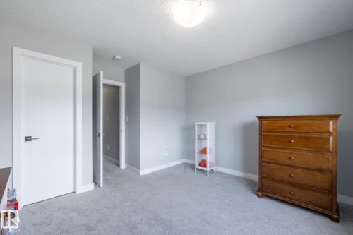 9327 Cooper Bend Bend, Edmonton, AB - Indoor