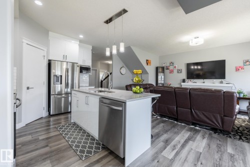 9327 Cooper Bend, Edmonton, AB - Indoor Photo Showing Kitchen With Stainless Steel Kitchen
