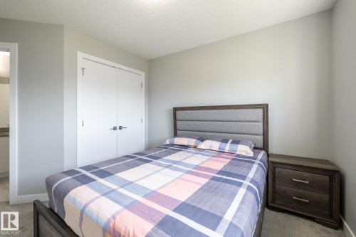 9327 Cooper Bend, Edmonton, AB - Indoor Photo Showing Bedroom