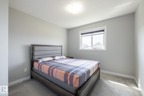 9327 Cooper Bend, Edmonton, AB - Indoor Photo Showing Bedroom
