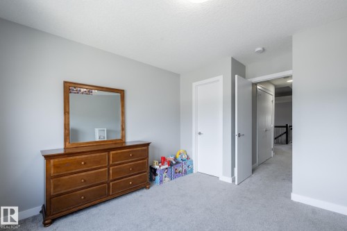 9327 Cooper Bend, Edmonton, AB - Indoor