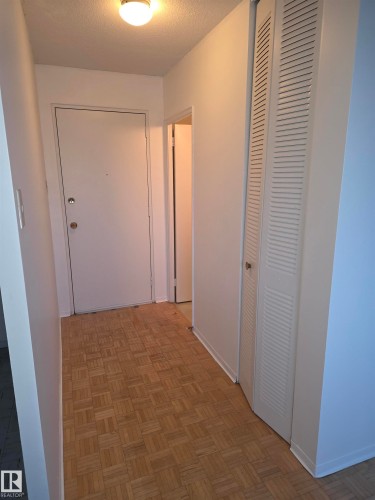 1402 9816 112 Street, Edmonton, AB - Indoor Photo Showing Other Room
