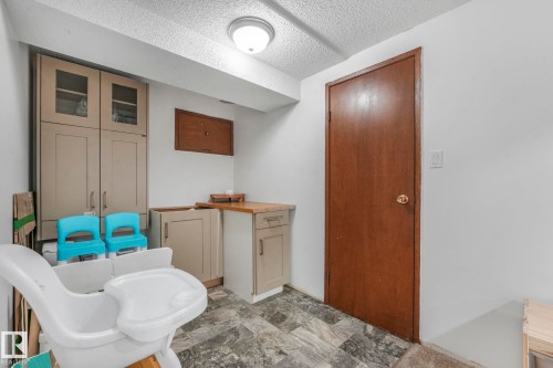 272 Warwick Road, Edmonton, AB - Indoor Photo Showing Other Room