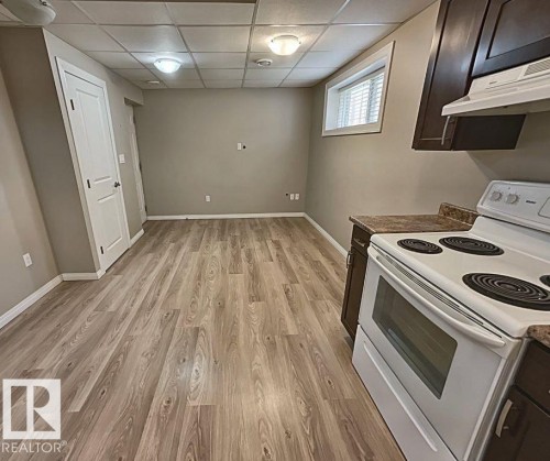 356 Southfork Drive, Leduc, AB - Indoor Photo Showing Kitchen