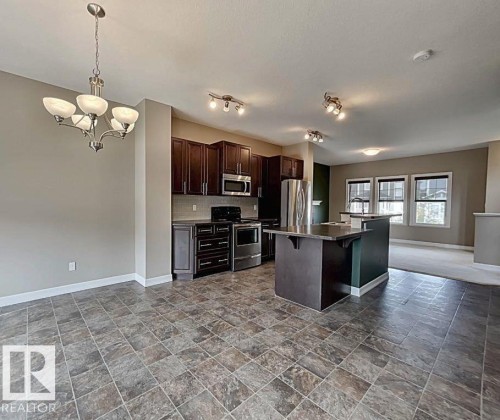 356 Southfork Drive, Leduc, AB - Indoor Photo Showing Kitchen