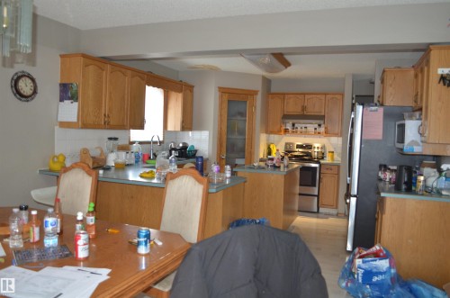 11511 9 Avenue, Edmonton, AB - Indoor Photo Showing Kitchen