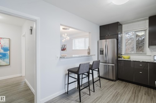 11708 130 Street, Edmonton, AB - Indoor Photo Showing Kitchen