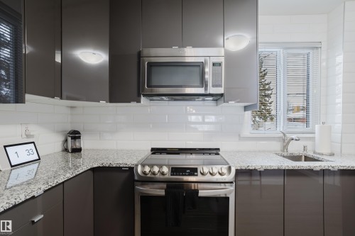 11708 130 Street, Edmonton, AB - Indoor Photo Showing Kitchen With Upgraded Kitchen