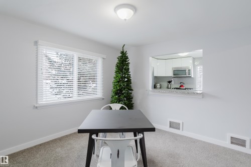 11708 130 Street, Edmonton, AB - Indoor