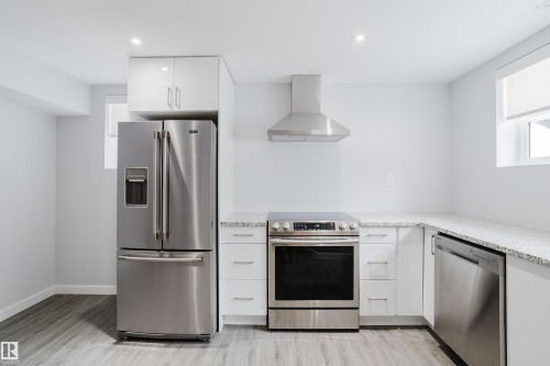 11708 130 Street, Edmonton, AB - Indoor Photo Showing Kitchen With Upgraded Kitchen