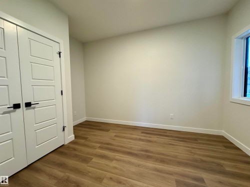3218 Dixon Way, Edmonton, AB - Indoor Photo Showing Other Room
