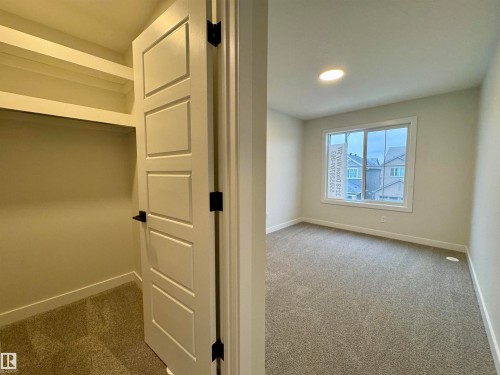 3218 Dixon Way, Edmonton, AB - Indoor Photo Showing Other Room