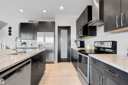 4286 126A Avenue, Edmonton, AB - Indoor Photo Showing Kitchen With Double Sink With Upgraded Kitchen