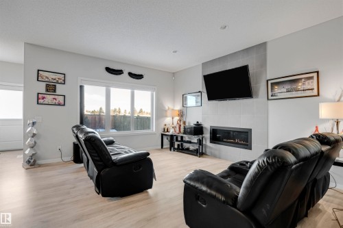 4286 126A Avenue, Edmonton, AB - Indoor Photo Showing Living Room With Fireplace