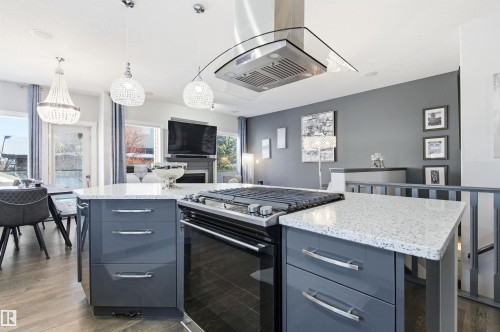 46 Longview Crescent, Spruce Grove, AB - Indoor Photo Showing Kitchen