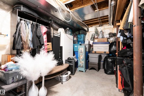 46 Longview Crescent, Spruce Grove, AB - Indoor With Storage
