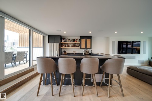 9651 96A Street, Edmonton, AB - Indoor