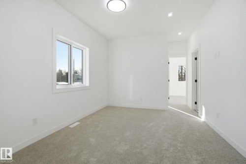 10124 82 Street, Edmonton, AB - Indoor Photo Showing Other Room
