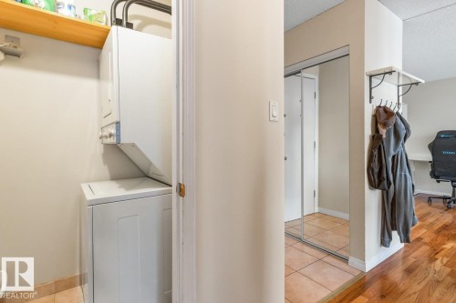 203 10230 120 Street, Edmonton, AB - Indoor Photo Showing Laundry Room