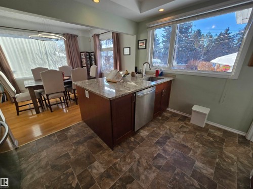 11303 113A Avenue Nw, Edmonton, AB - Indoor