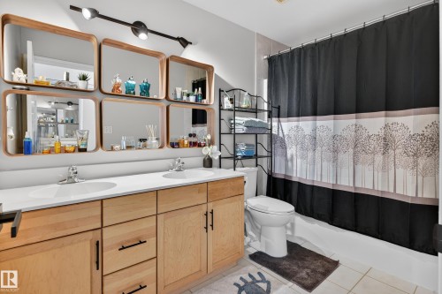 704 9707 105 Street, Edmonton, AB - Indoor Photo Showing Bathroom