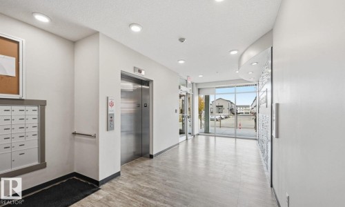 103 812 Welsh Dr Sw, Edmonton, AB - Indoor Photo Showing Other Room