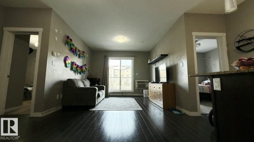 103 812 Welsh Dr Sw, Edmonton, AB - Indoor Photo Showing Other Room