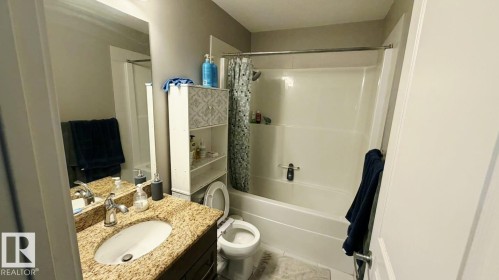 103 812 Welsh Dr Sw, Edmonton, AB - Indoor Photo Showing Bathroom