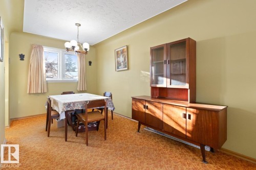 13611 119 Avenue, Edmonton, AB - Indoor