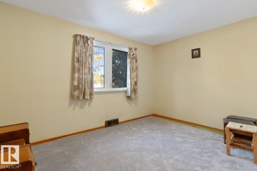 13611 119 Avenue, Edmonton, AB - Indoor Photo Showing Other Room