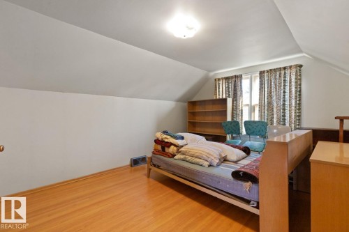 13611 119 Avenue, Edmonton, AB - Indoor