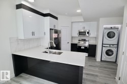 UPPER 2 11616 82 Street  Edmonton, AB T5B 2V8