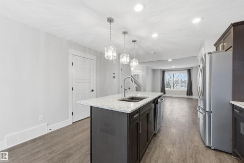 281 Desrochers Boulevard Sw, Edmonton, AB - Indoor Photo Showing Kitchen With Double Sink With Upgraded Kitchen