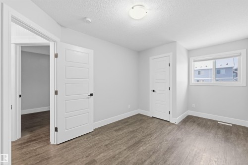 281 Desrochers Boulevard Sw, Edmonton, AB - Indoor Photo Showing Other Room